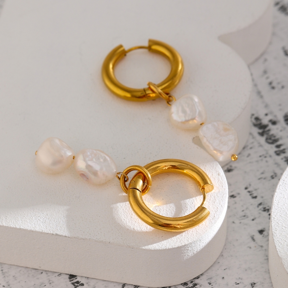 Charm Dangle Pearls Hoop Earrings - Picture 3 of 6